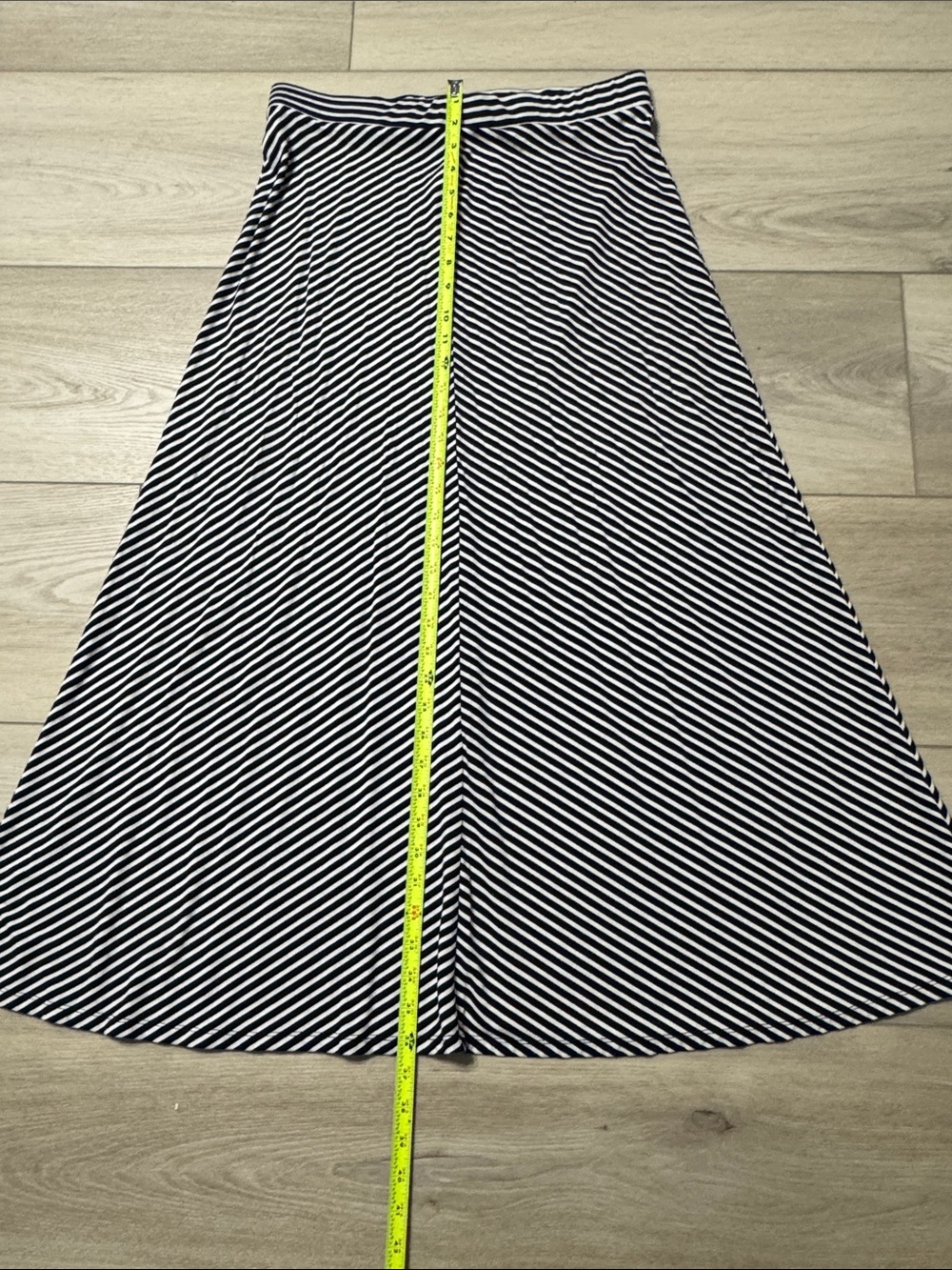 LOFT Outlet Navy & White Striped Maxi Skirt Size M - Picture 3 of 5